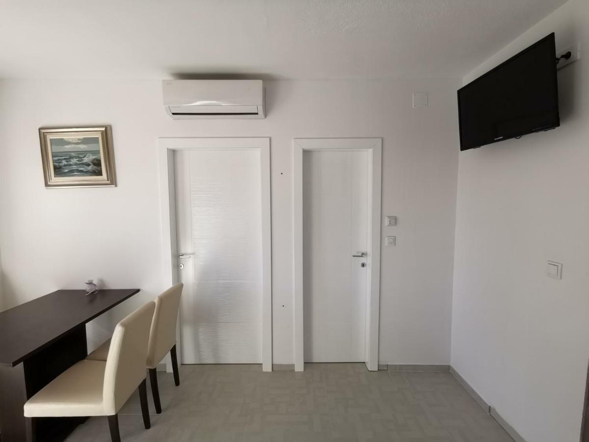 Apartmani Vukusic Promajna Dış mekan fotoğraf