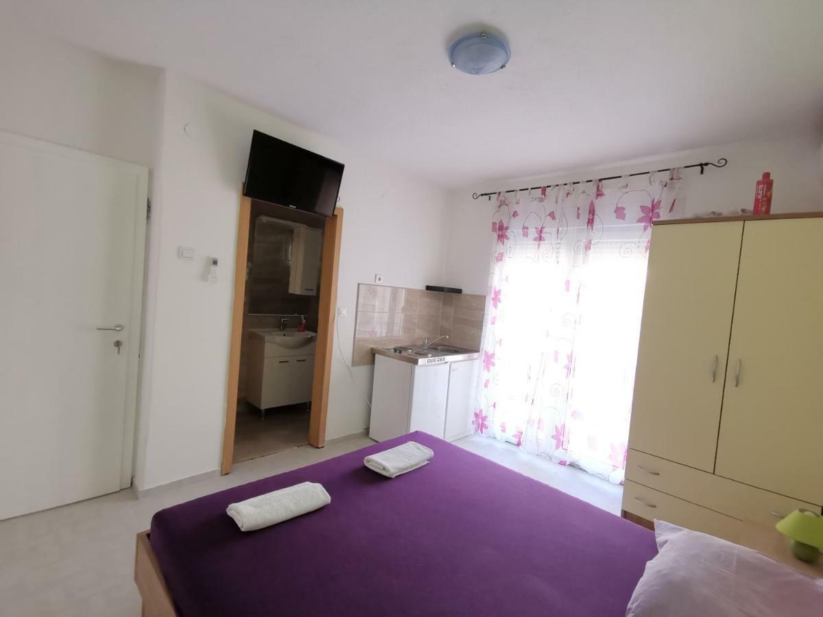 Apartmani Vukusic Promajna Dış mekan fotoğraf